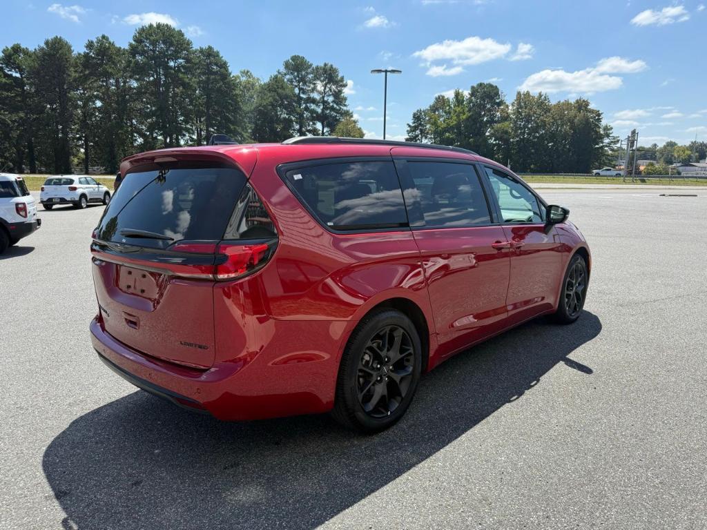 used 2025 Chrysler Pacifica car, priced at $39,127
