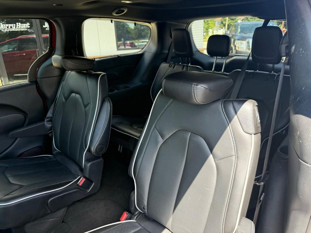 used 2025 Chrysler Pacifica car, priced at $39,127