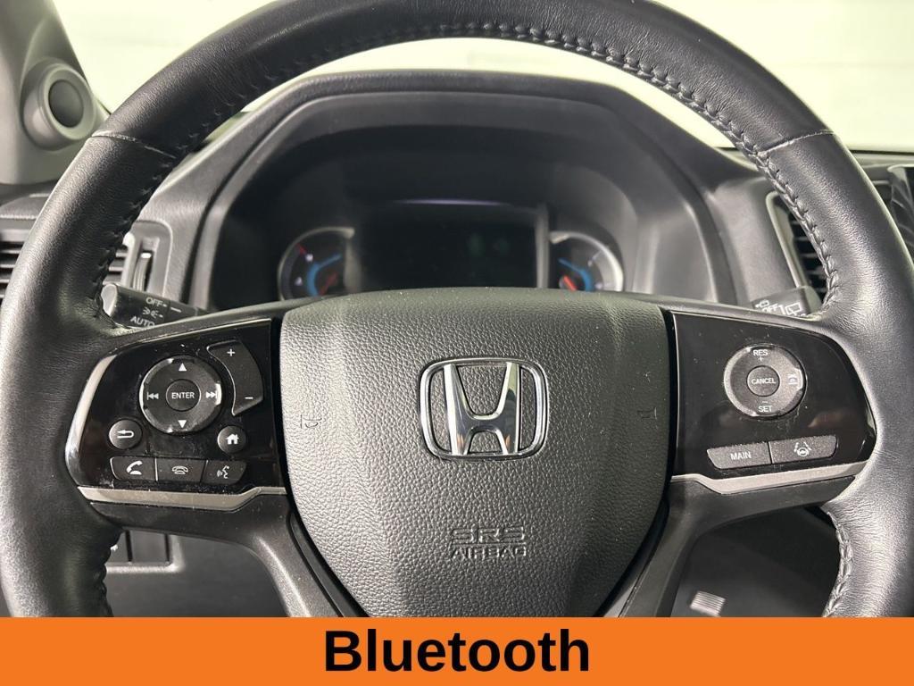 used 2022 Honda Pilot car, priced at $32,987