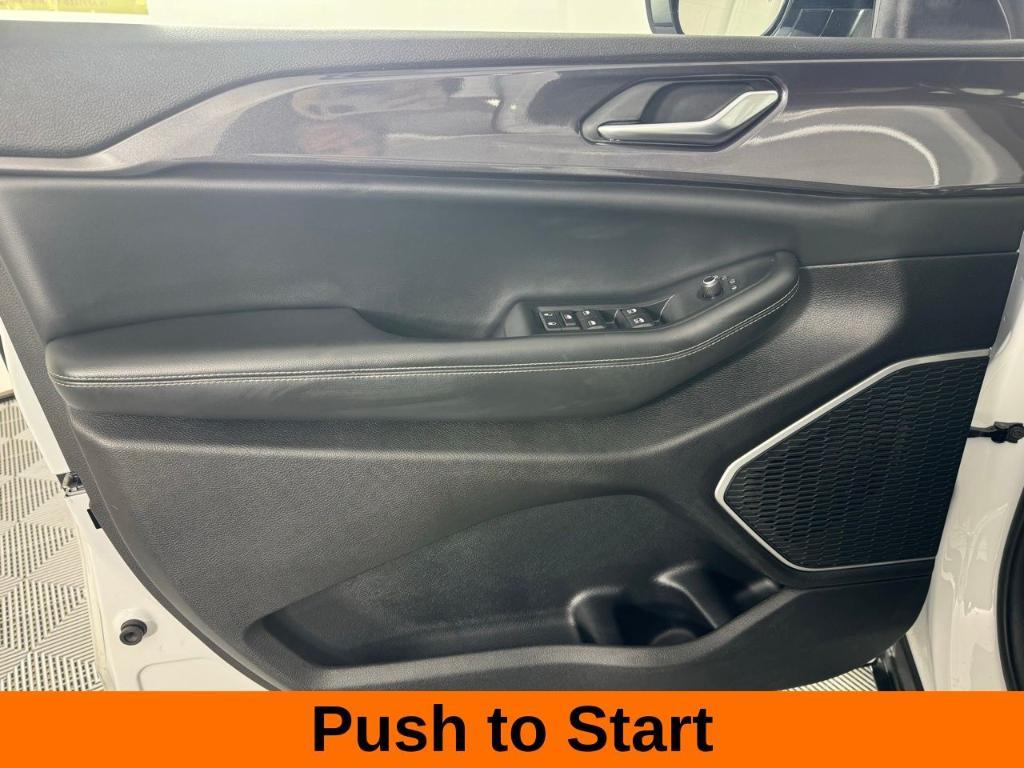 used 2021 Jeep Grand Cherokee L car, priced at $27,500