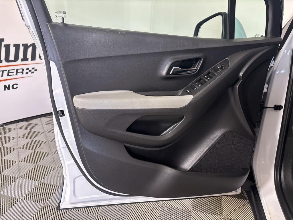 used 2020 Chevrolet Trax car, priced at $14,758