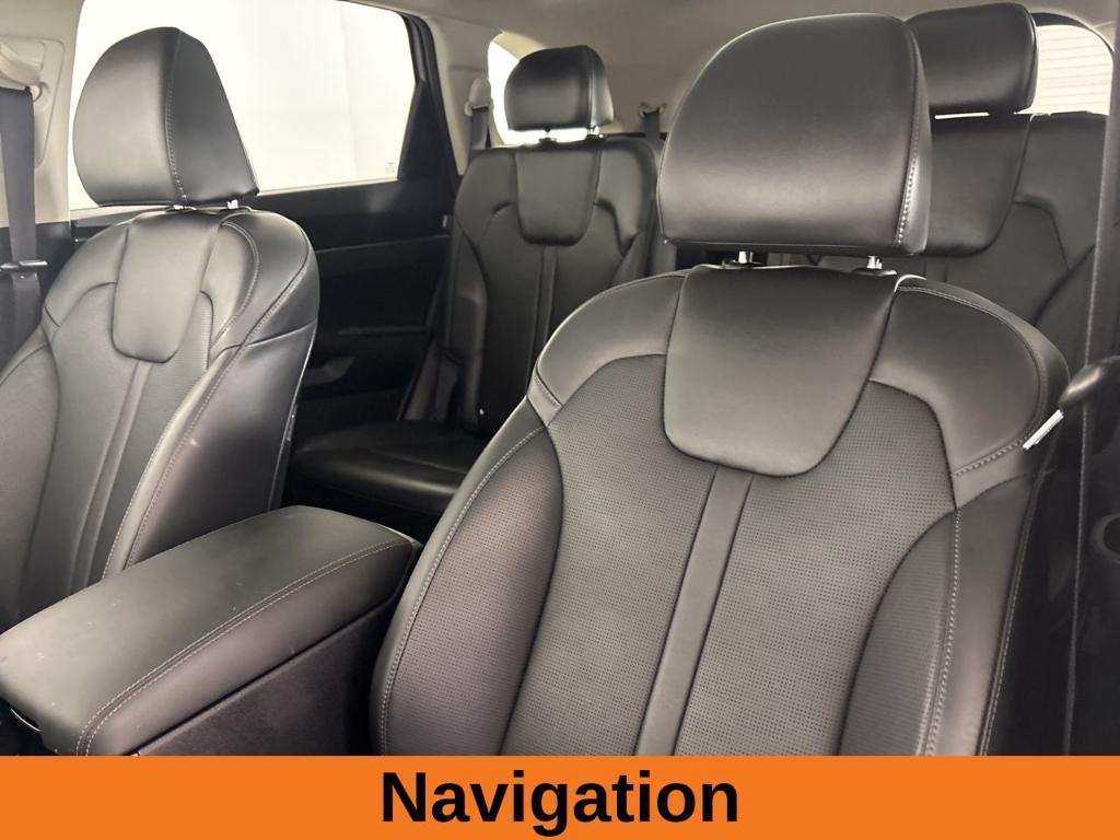 used 2024 Kia Sorento car, priced at $33,736