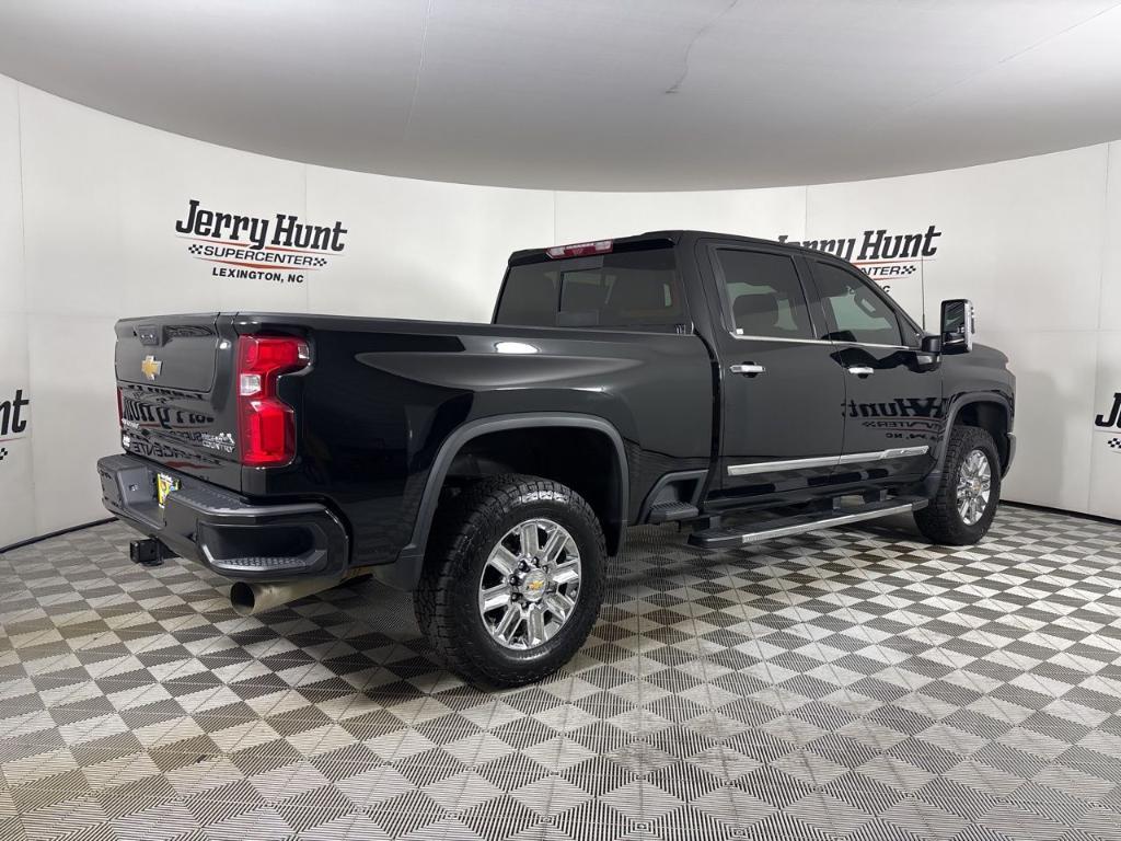 used 2024 Chevrolet Silverado 2500 car, priced at $70,388