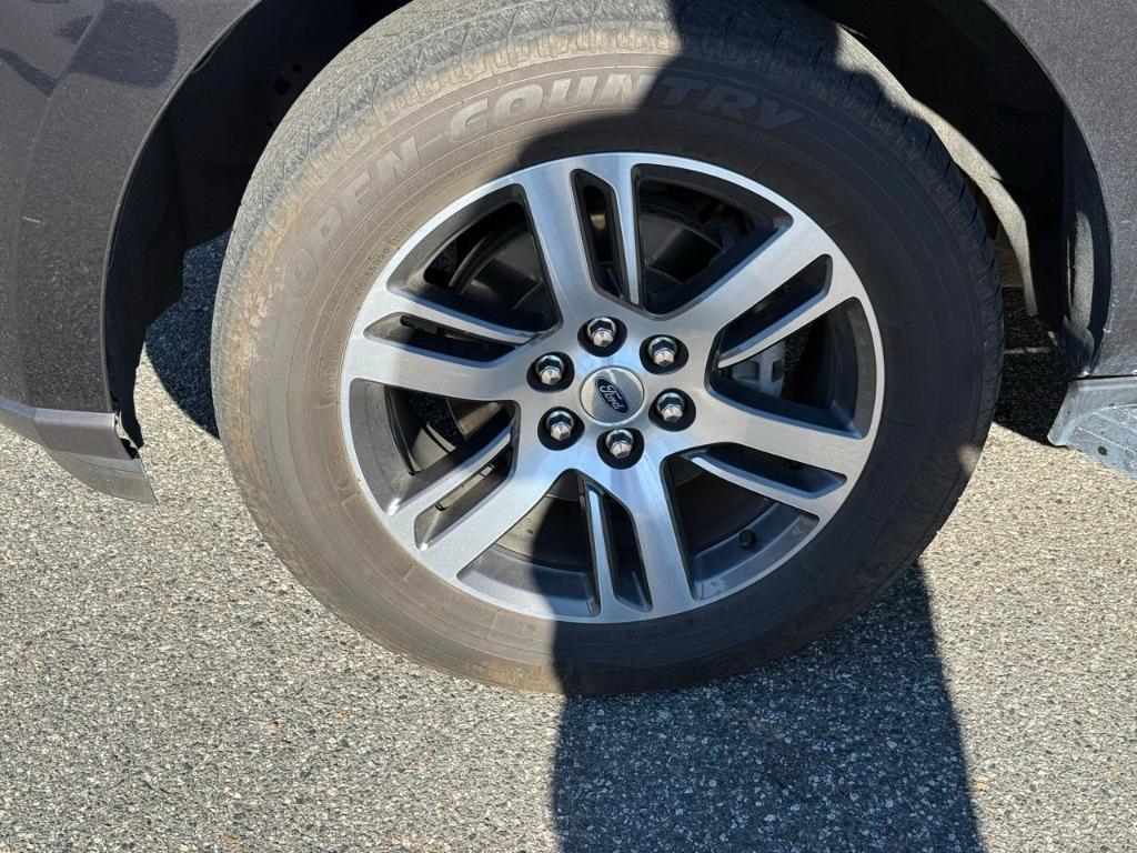 used 2024 Ford Expedition car, priced at $48,700