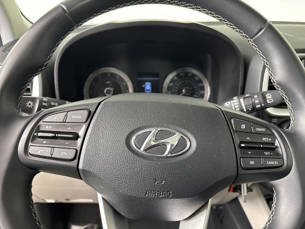 used 2022 Hyundai Venue car, priced at $19,100