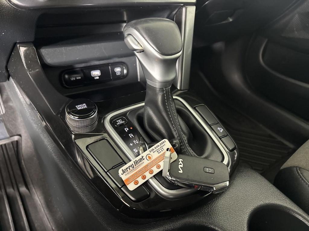 used 2024 Kia Seltos car, priced at $21,201