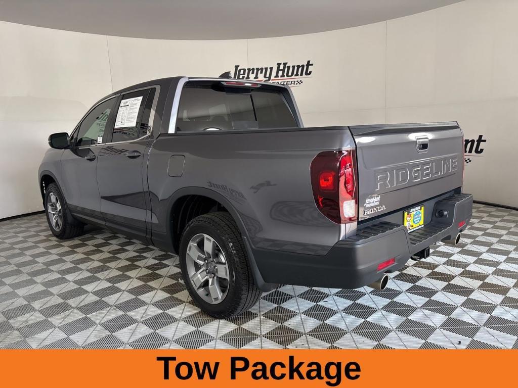 used 2025 Honda Ridgeline car, priced at $37,100