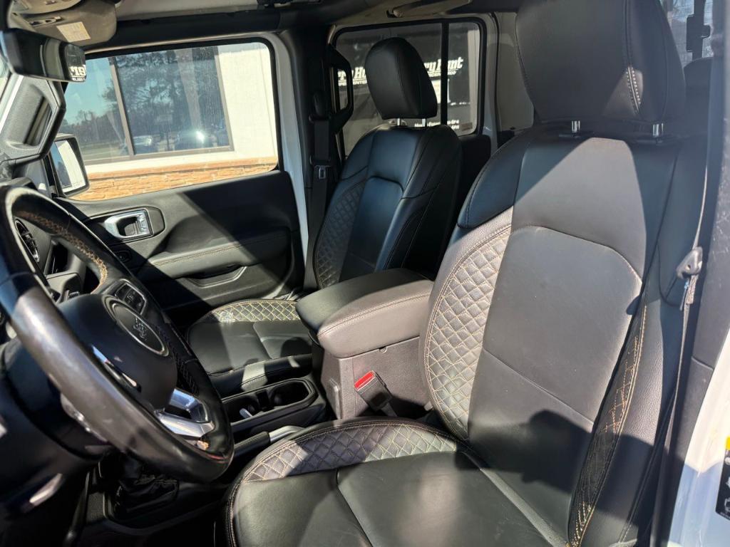 used 2021 Jeep Gladiator car, priced at $33,200