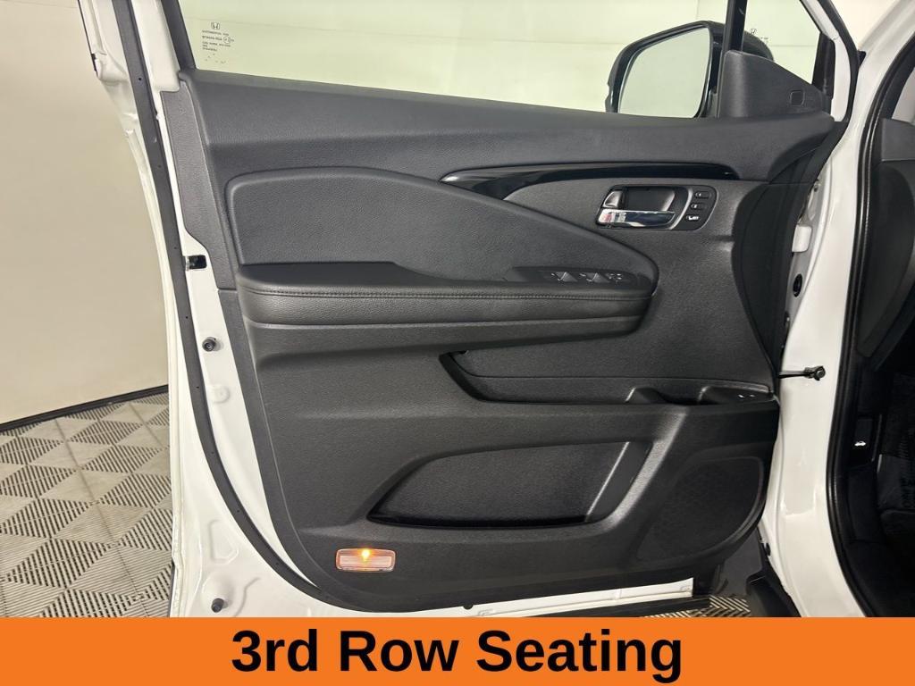 used 2022 Honda Pilot car, priced at $36,900