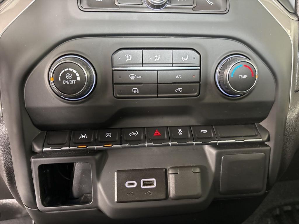 used 2024 Chevrolet Silverado 1500 car, priced at $32,200