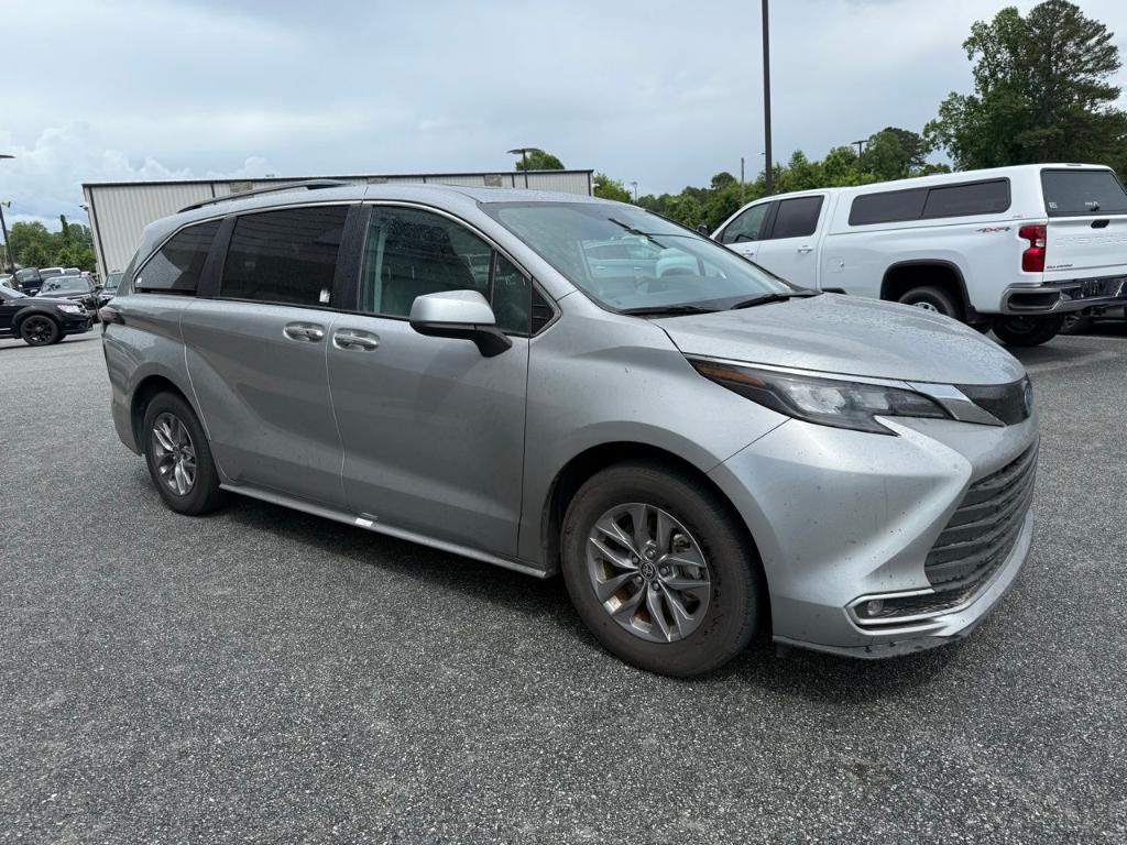 used 2024 Toyota Sienna car, priced at $44,500
