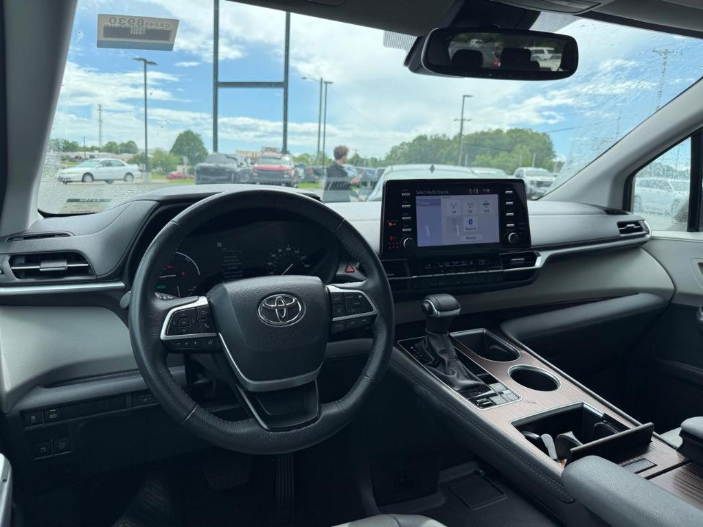 used 2024 Toyota Sienna car, priced at $44,500