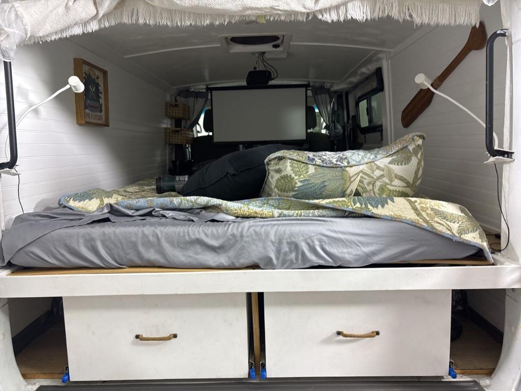 used 2018 Nissan NV Cargo NV2500 HD car, priced at $21,978