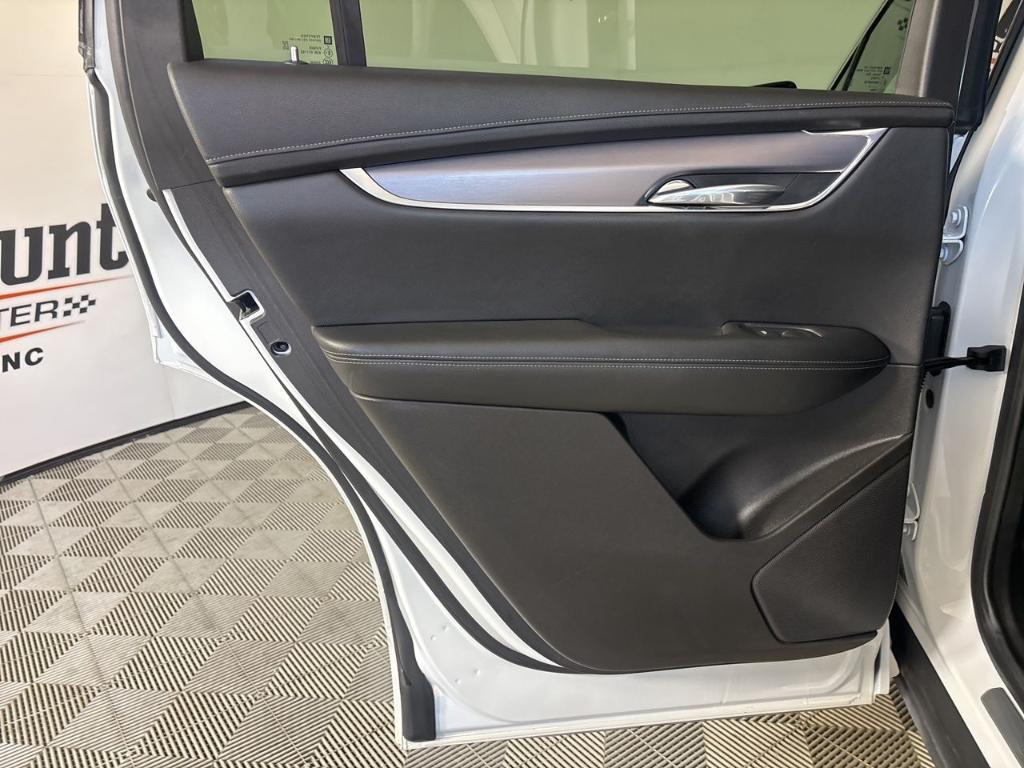 used 2023 Cadillac XT6 car, priced at $36,500