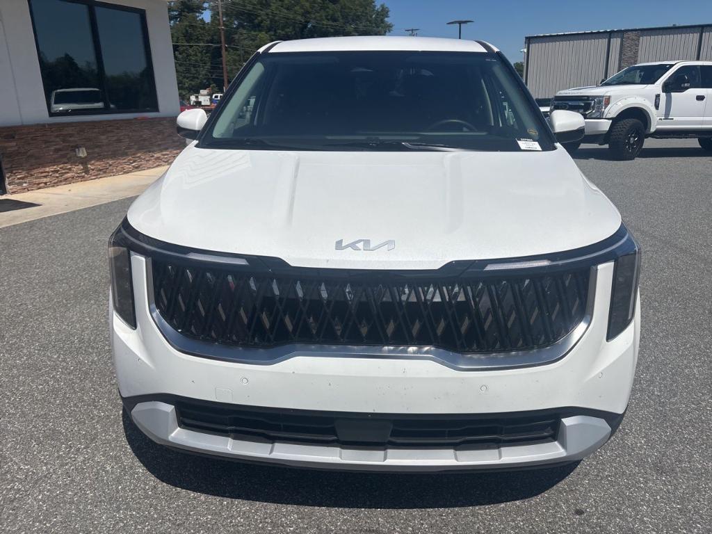 used 2026 Kia Carnival car, priced at $100,000