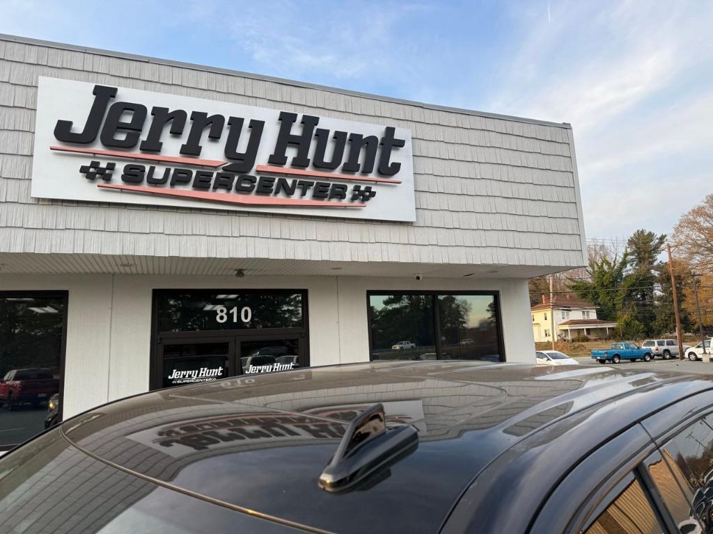 used 2023 GMC Sierra 1500 car, priced at $50,500