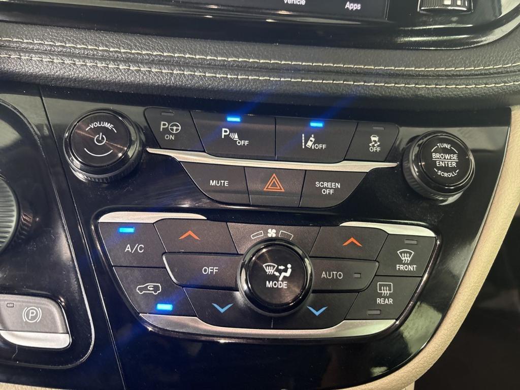 used 2022 Chrysler Pacifica Hybrid car, priced at $27,500