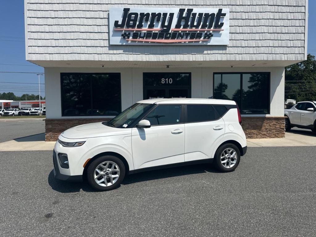used 2022 Kia Soul car, priced at $16,500