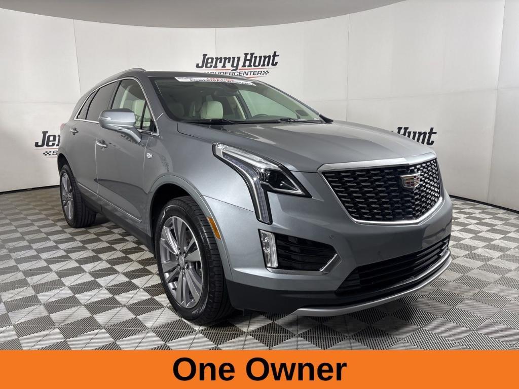 used 2025 Cadillac XT5 car, priced at $42,588