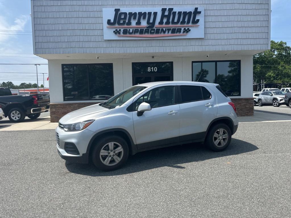 used 2022 Chevrolet Trax car, priced at $16,988