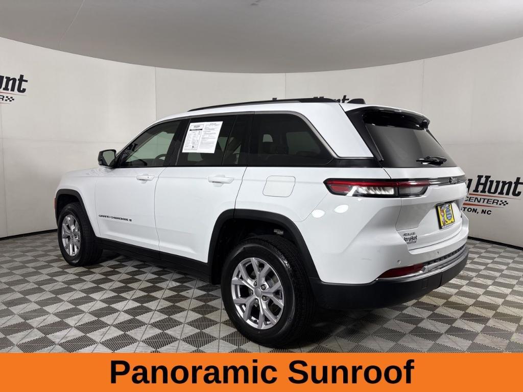 used 2022 Jeep Grand Cherokee car, priced at $32,988