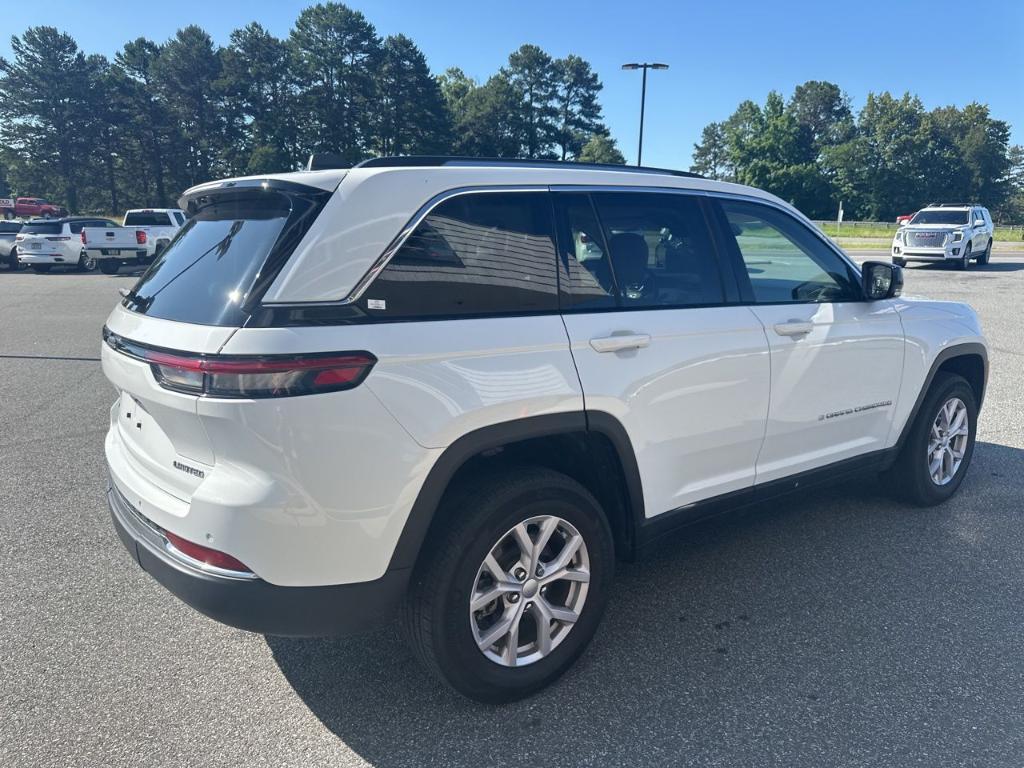 used 2022 Jeep Grand Cherokee car, priced at $32,988