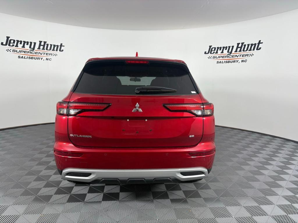 used 2024 Mitsubishi Outlander car, priced at $26,544