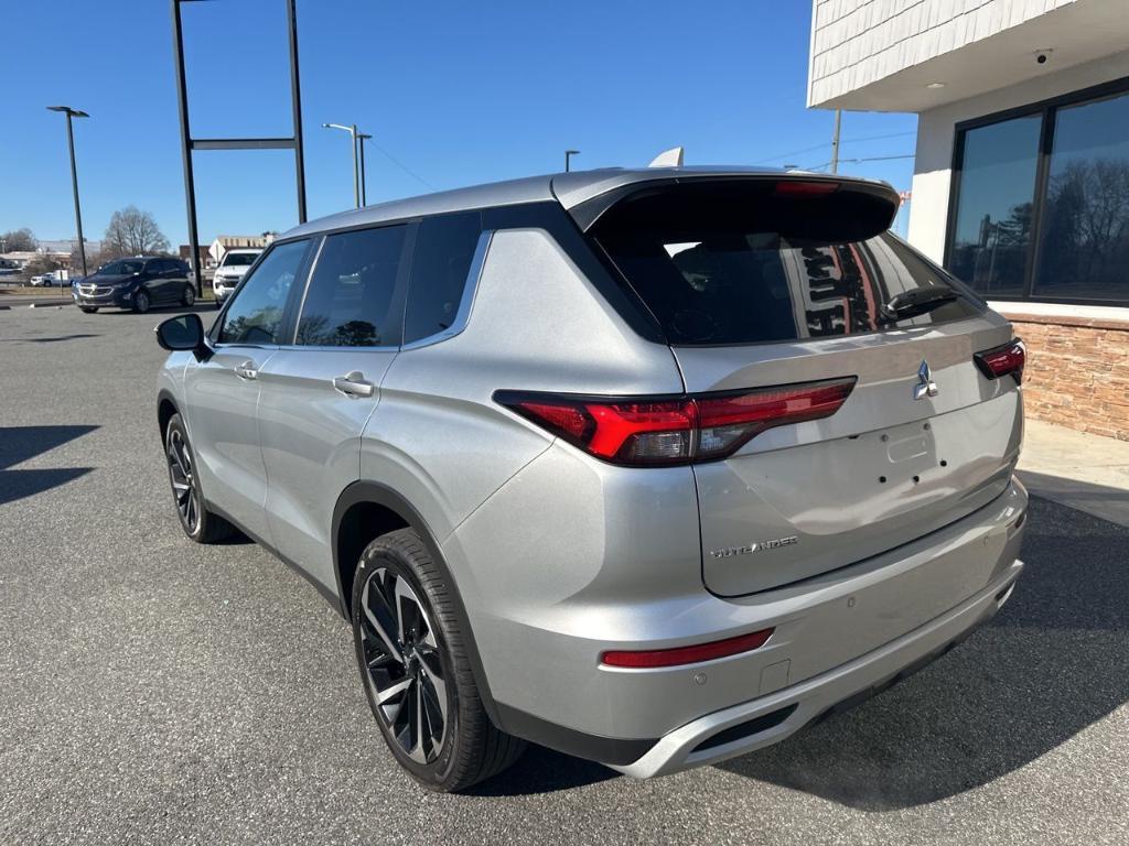 used 2024 Mitsubishi Outlander car, priced at $24,900