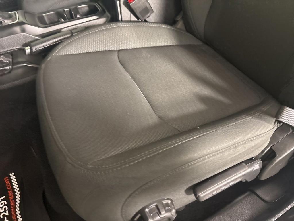 used 2022 Jeep Gladiator car, priced at $33,661