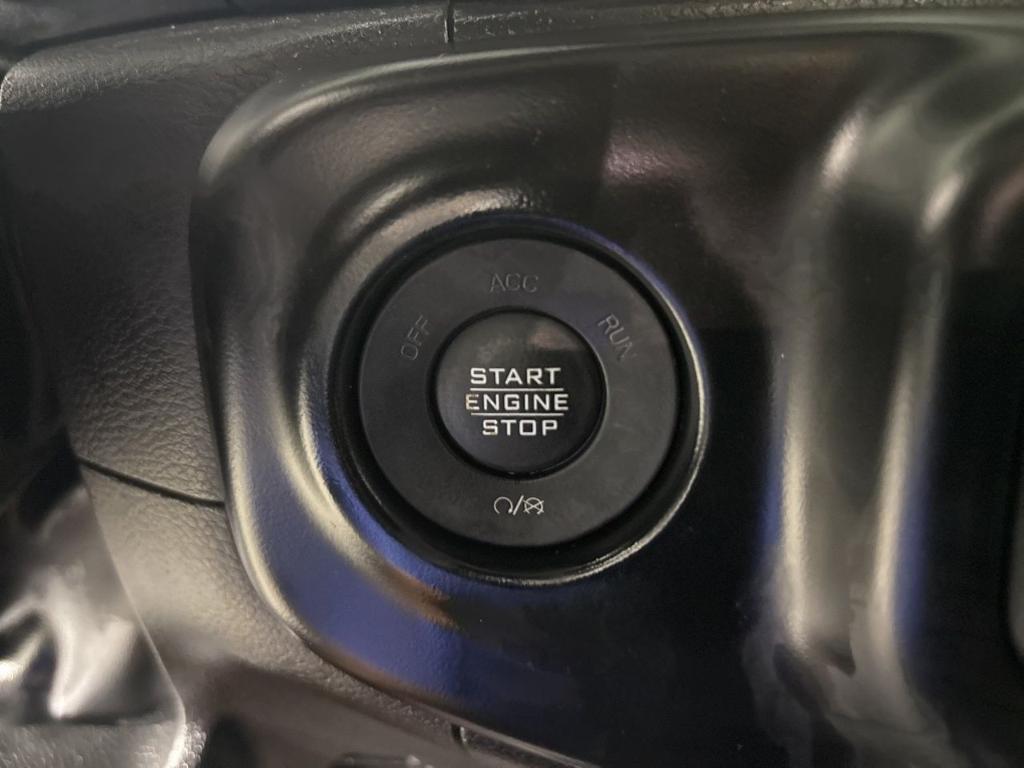 used 2022 Jeep Gladiator car, priced at $33,661