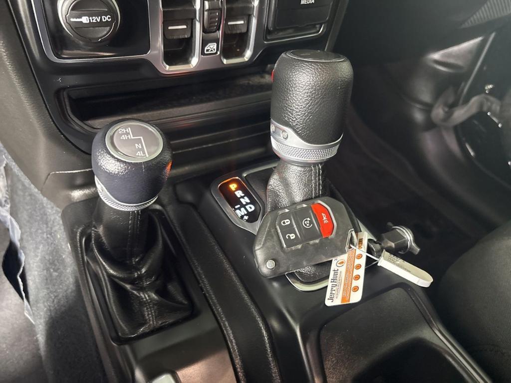 used 2022 Jeep Gladiator car, priced at $33,661