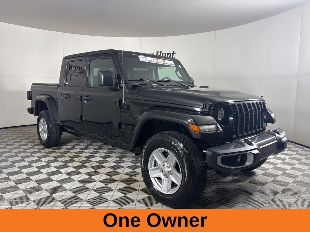 used 2022 Jeep Gladiator car, priced at $33,661
