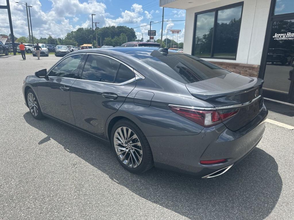 used 2024 Lexus ES 350 car, priced at $49,701