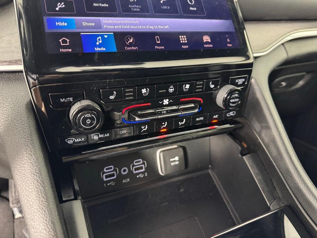 used 2024 Jeep Grand Cherokee L car, priced at $34,400