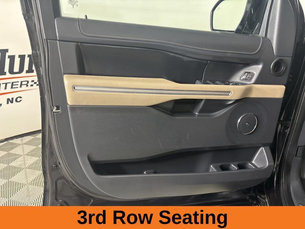 used 2024 Ford Expedition car, priced at $50,558