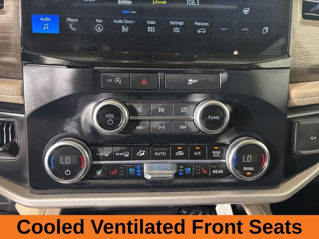 used 2024 Ford Expedition car, priced at $50,558