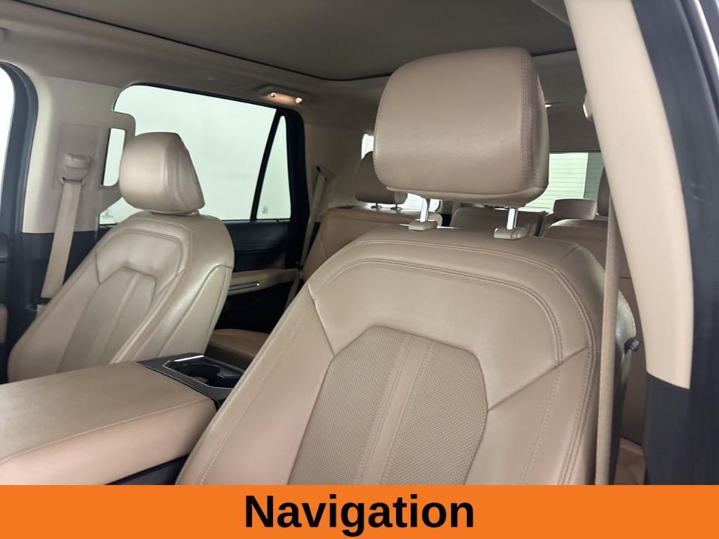 used 2024 Ford Expedition car, priced at $50,558