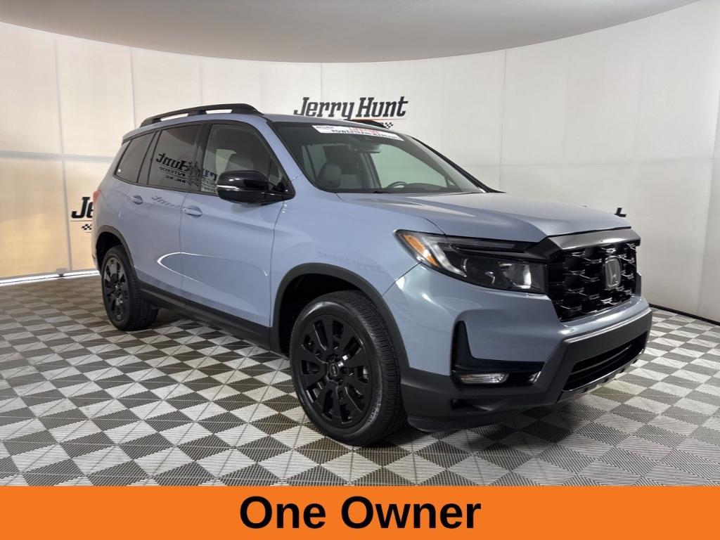 used 2022 Honda Passport car, priced at $35,100