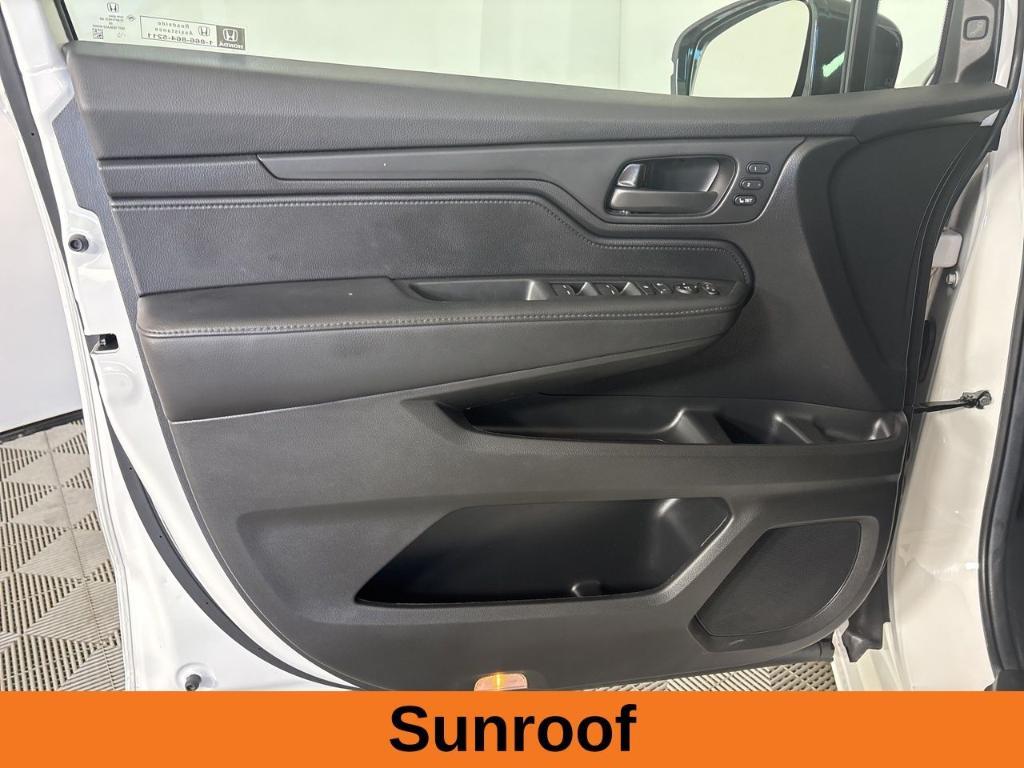 used 2025 Honda Odyssey car, priced at $39,218