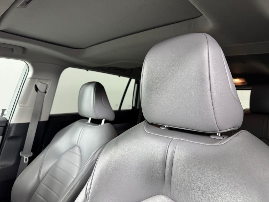 used 2022 Toyota Highlander car, priced at $33,936