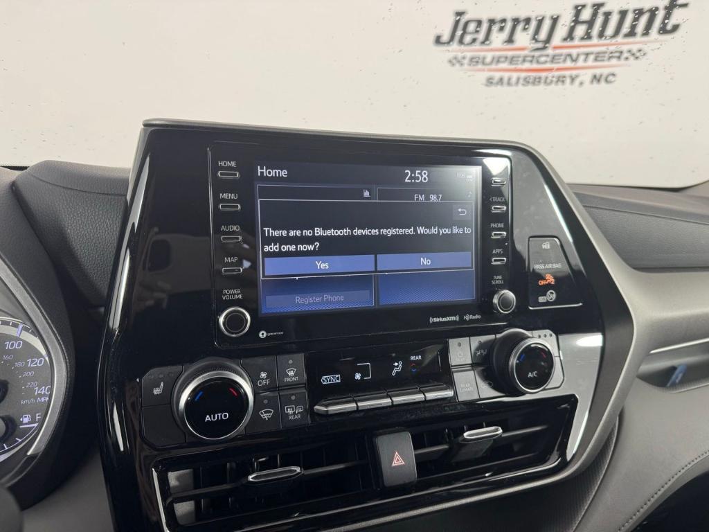used 2022 Toyota Highlander car, priced at $33,000