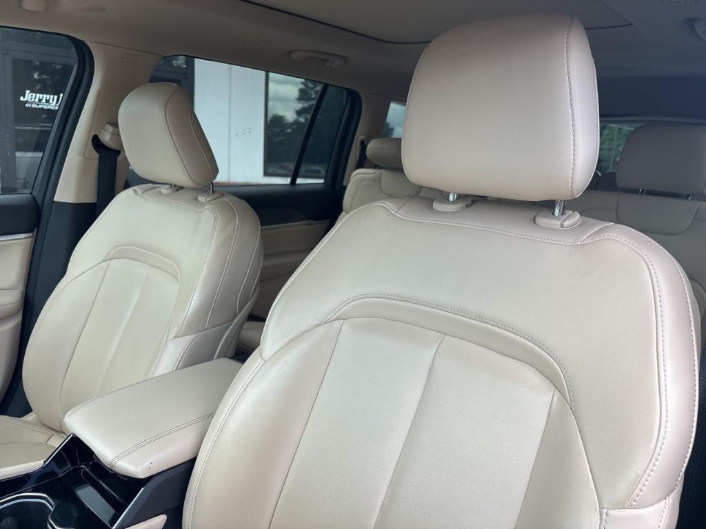 used 2022 Jeep Grand Cherokee L car, priced at $28,999