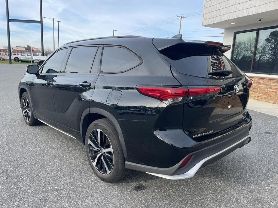 used 2021 Toyota Highlander car, priced at $33,750