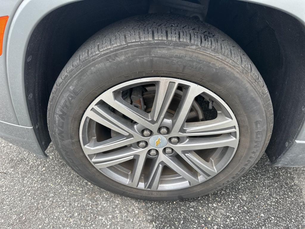 used 2023 Chevrolet Traverse car, priced at $36,200