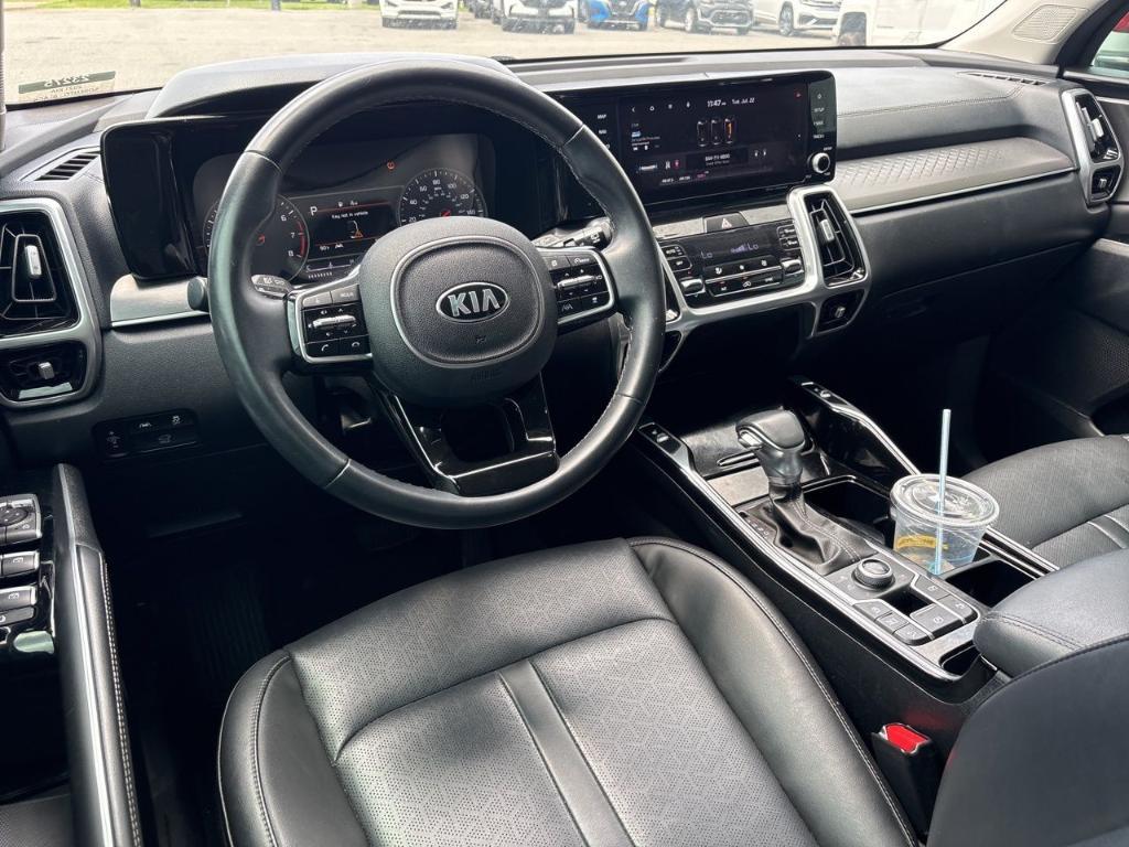 used 2021 Kia Sorento car, priced at $27,600