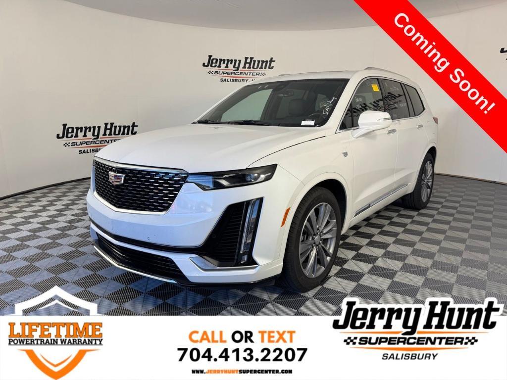 used 2025 Cadillac XT6 car, priced at $46,185