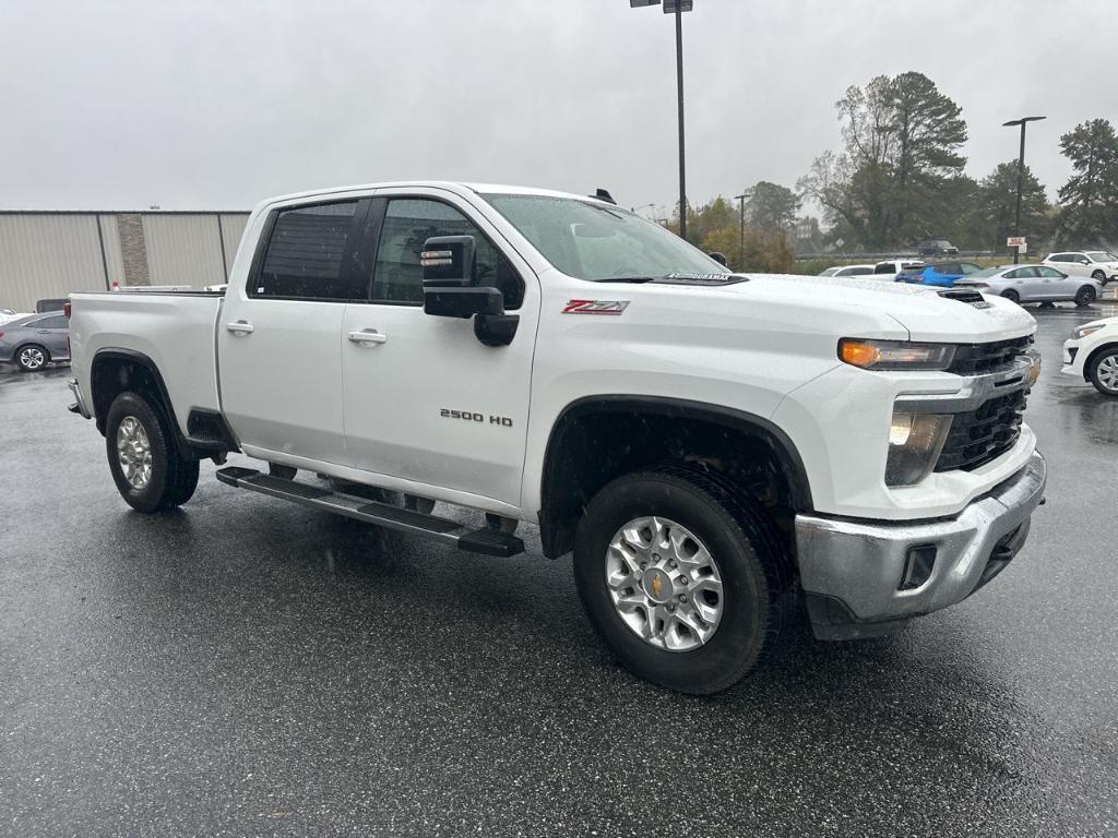 used 2024 Chevrolet Silverado 2500 car, priced at $50,123