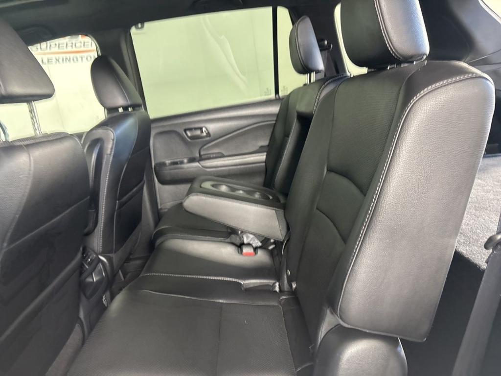 used 2022 Honda Passport car, priced at $32,200