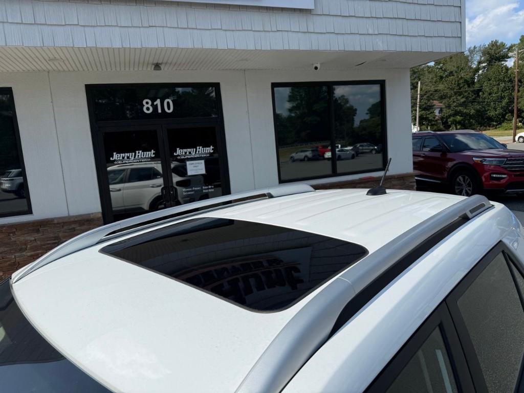 used 2024 Hyundai Venue car, priced at $18,900