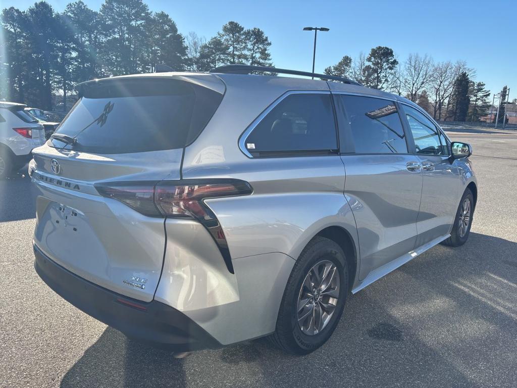 used 2023 Toyota Sienna car, priced at $39,588